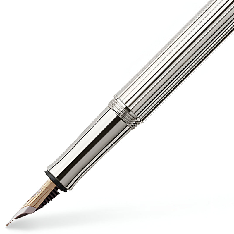 Graf von Faber-Castell, Füller Classic, platiniert, 18K Feder, Palladium