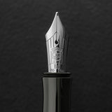 Graf von Faber-Castell, Füller Macassar, 18K Feder, dunkelbraun